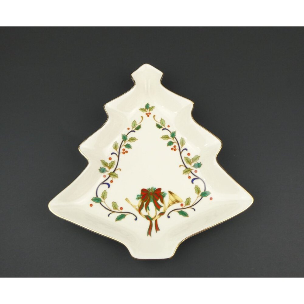 Mikasa‎ Fine China Holiday Elegance Christmas Tree Shaped Serving Dish